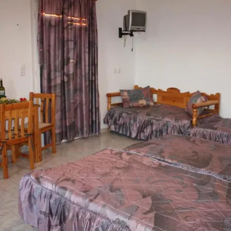 玛夫玛迪斯一室公寓 Naxos City